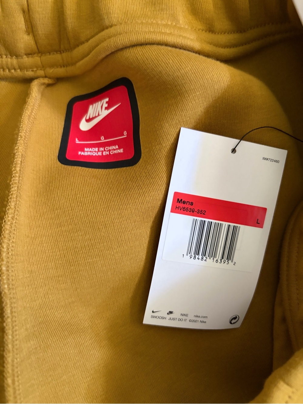 Nike Tech Fleece Oversized Shorts Tan Beige Men’s Size Large HV6539-352 - Picture 4 of 4